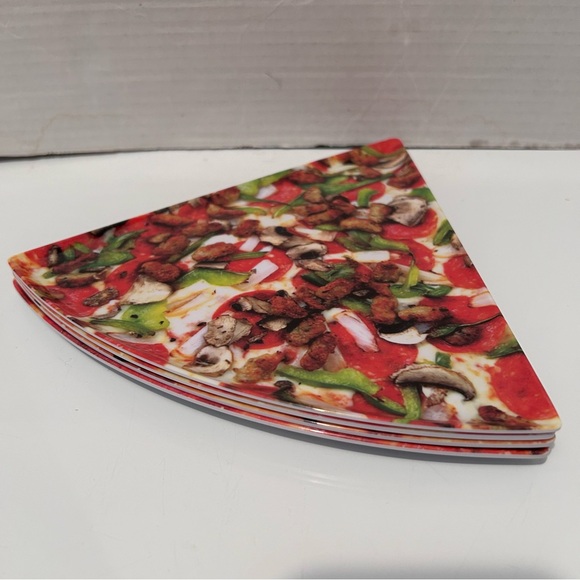 Lot of 4 vintage photo realistic PIZZA SLICE plates - Picture 2 of 7